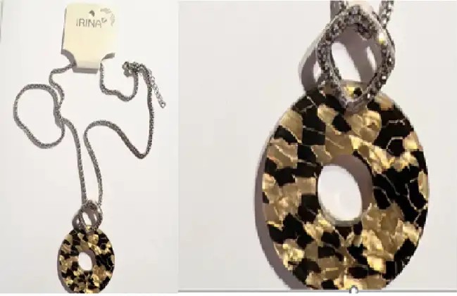 Vintage-style pearl necklace.