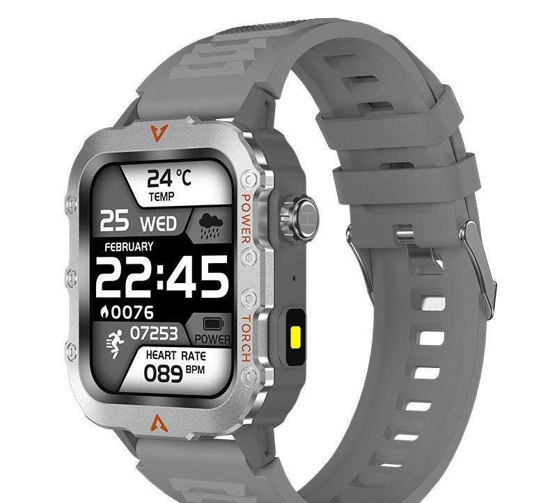 Laxasfit Q11 Smartwatch, silver color, with Hungarian menu. Features include: heart rate monitoring, sleep tracking, weather information, and blood oxygen level monitoring.