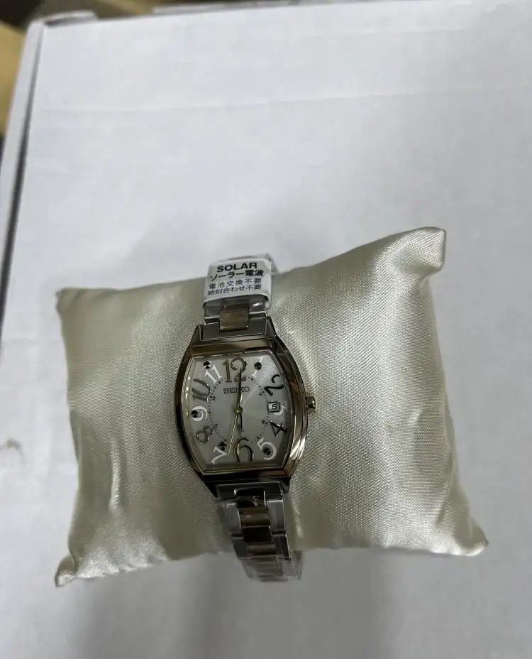Seiko Lukia ladies' watch - two-tone stainless steel, automatic movement, Made in Japan.