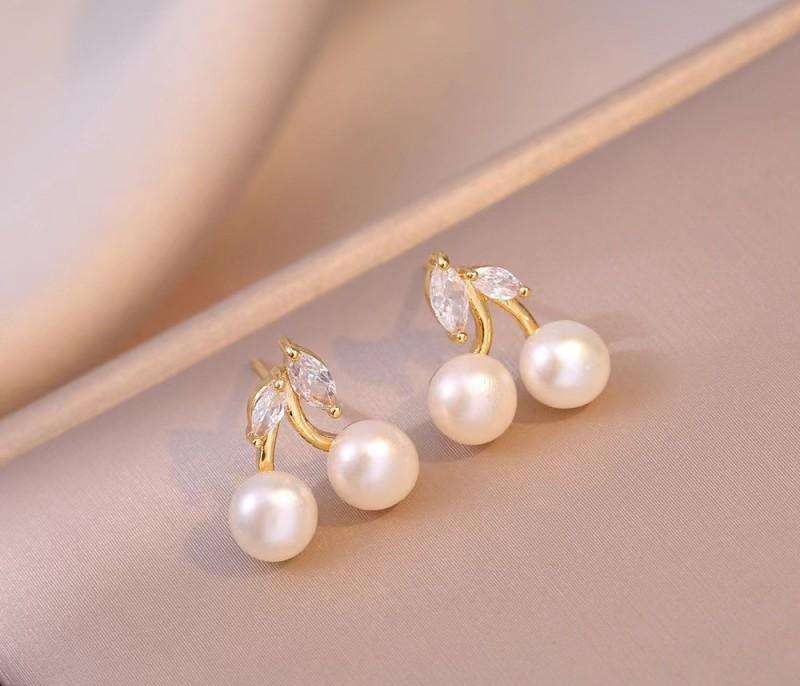 CHERRY earrings made of 14k gold-plated stainless steel with zircons, silver stud S925 pearls KST3334