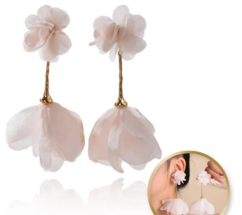 Hanging earrings, spectacular tulle flower, powder pink K1704