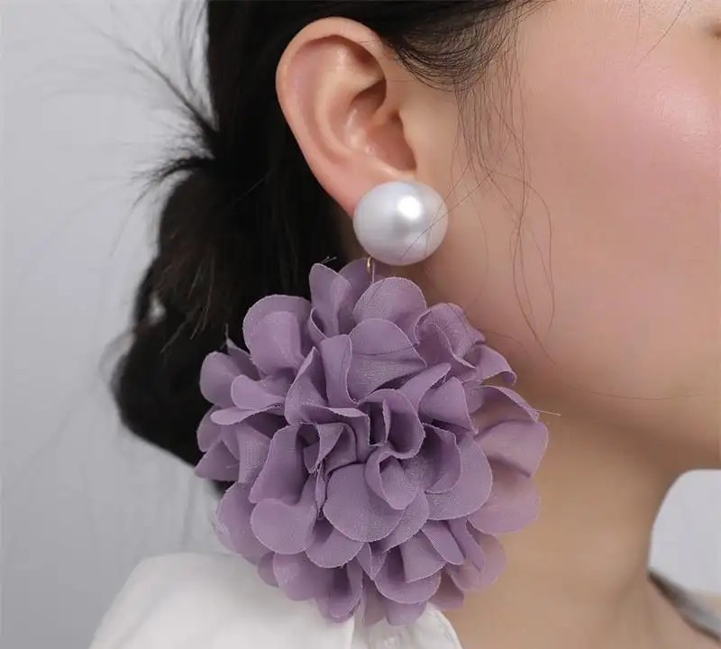Hanging earrings, spectacular tulle flower with pearl, purple stud K1709