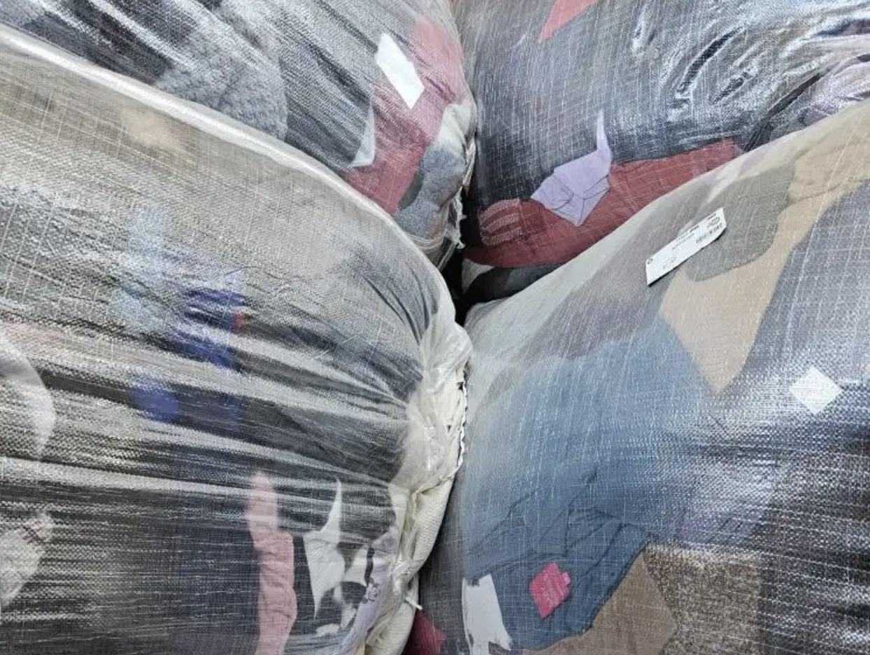 Used Clothes - Summer / Winter