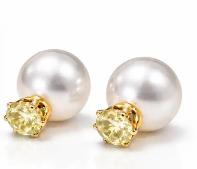 Triball Pearl Earrings with Cream Crystal K70N K70K